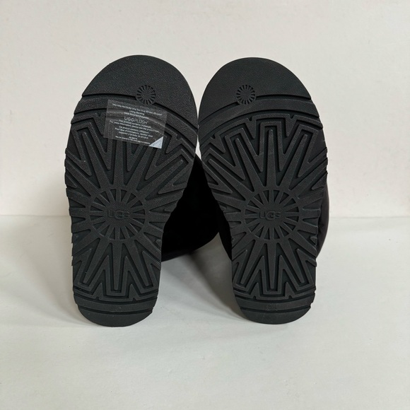 UGG CLASSIC MINI DIPPER PUFFER BLACK BLACK PLATFORM BOOTS - Picture 6 of 8
